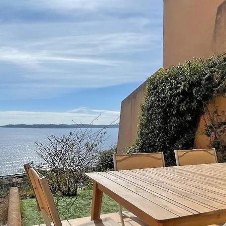 Clos De La Madrague * 圣马克西姆