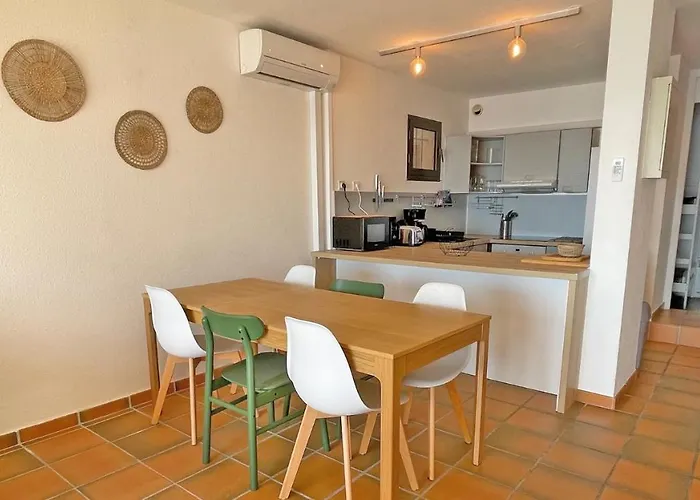 Clos De La Madrague Apartment *