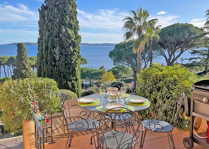 Clos De La Madrague Apartment